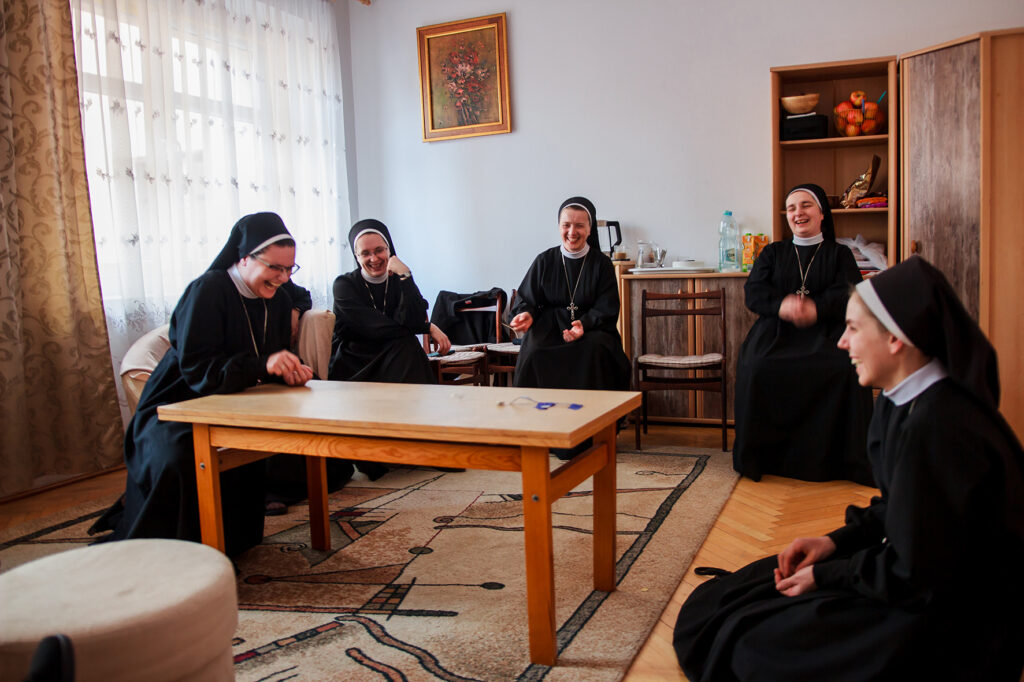 ZIMOWY ZJAZD SIÓSTR JUNIORYSTEK Juniorat ZIMOWY ZJAZD SIÓSTR JUNIORYSTEK Juniorat