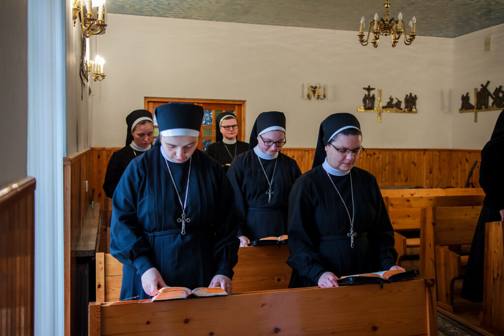 ZIMOWY ZJAZD SIÓSTR JUNIORYSTEK Juniorat ZIMOWY ZJAZD SIÓSTR JUNIORYSTEK Juniorat