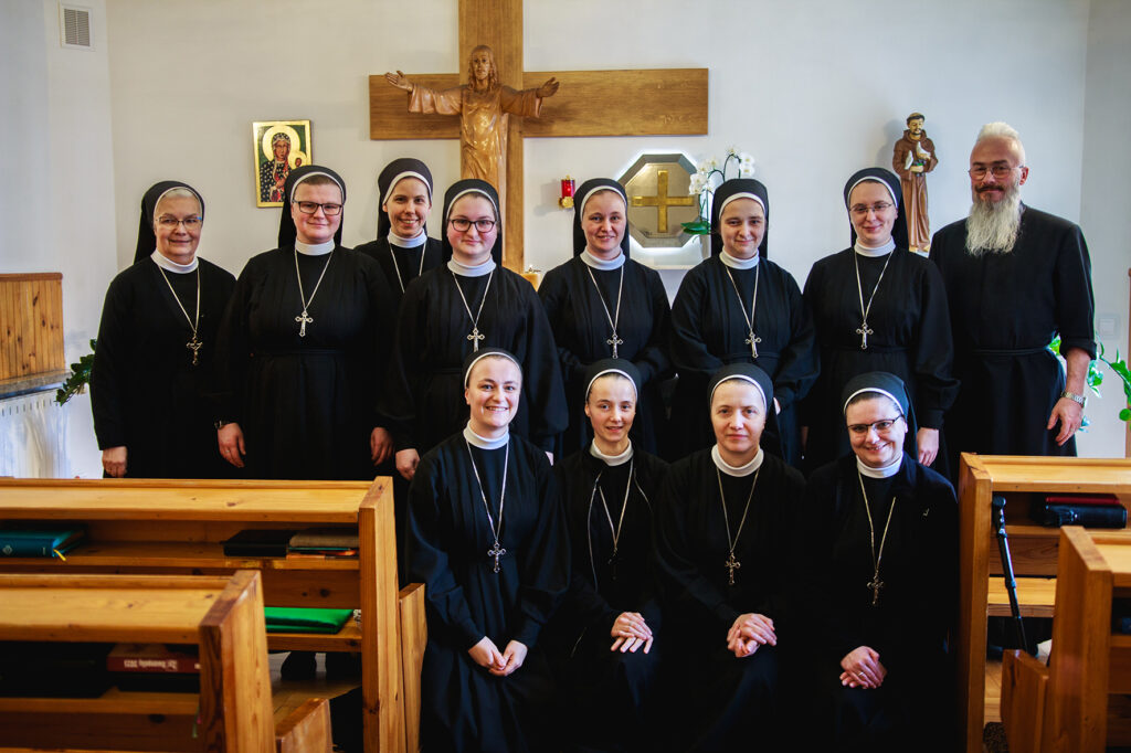 ZIMOWY ZJAZD SIÓSTR JUNIORYSTEK Juniorat ZIMOWY ZJAZD SIÓSTR JUNIORYSTEK Juniorat