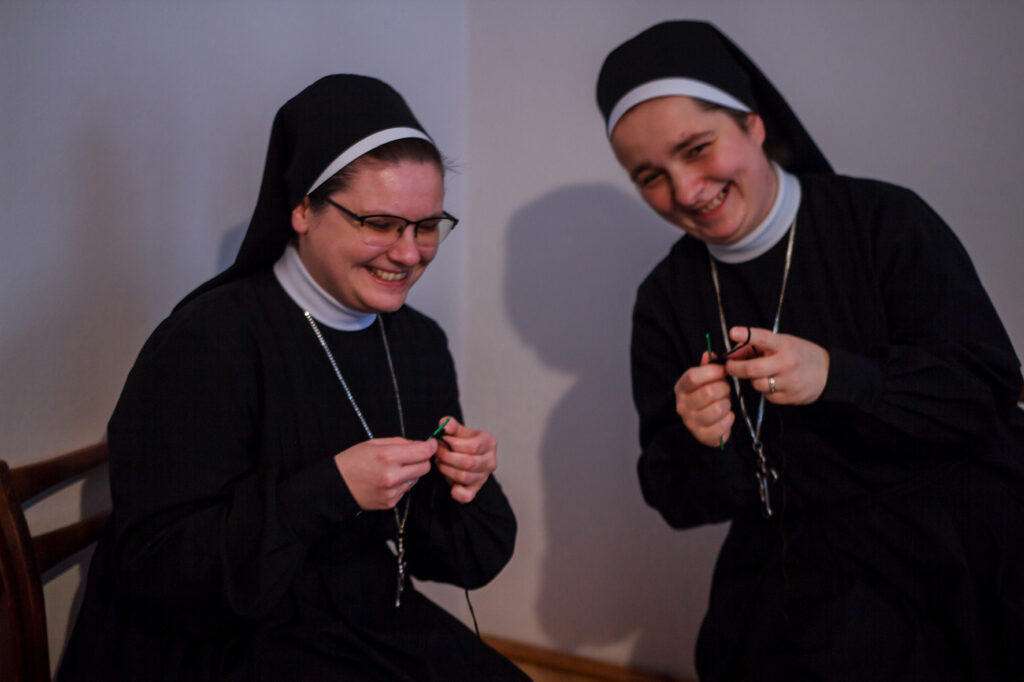 ZIMOWY ZJAZD SIÓSTR JUNIORYSTEK Juniorat ZIMOWY ZJAZD SIÓSTR JUNIORYSTEK Juniorat