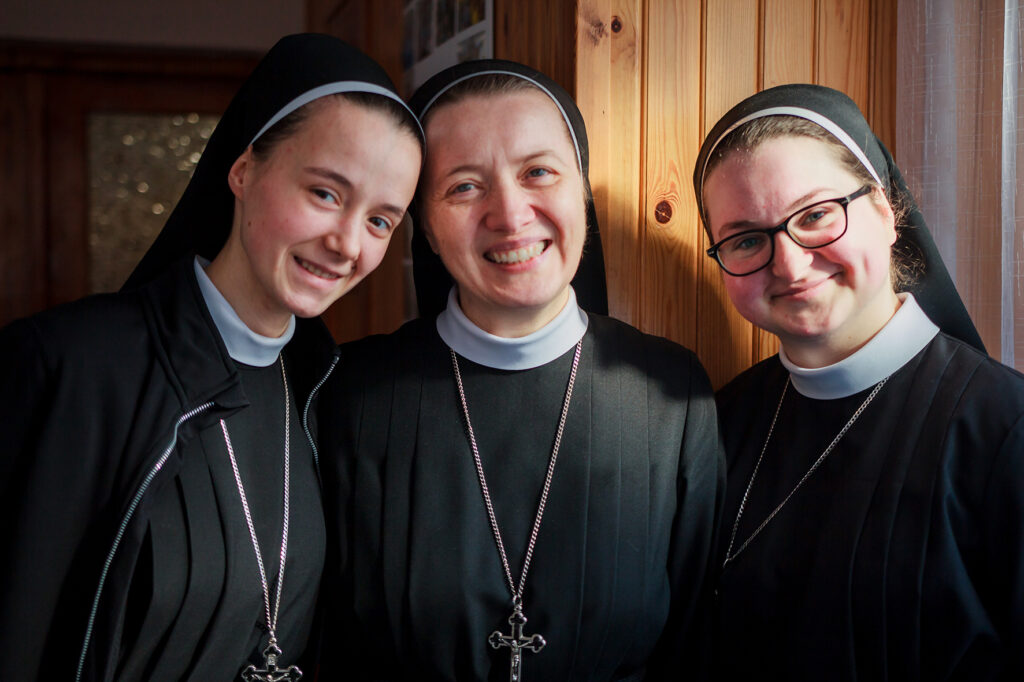 ZIMOWY ZJAZD SIÓSTR JUNIORYSTEK Juniorat ZIMOWY ZJAZD SIÓSTR JUNIORYSTEK Juniorat