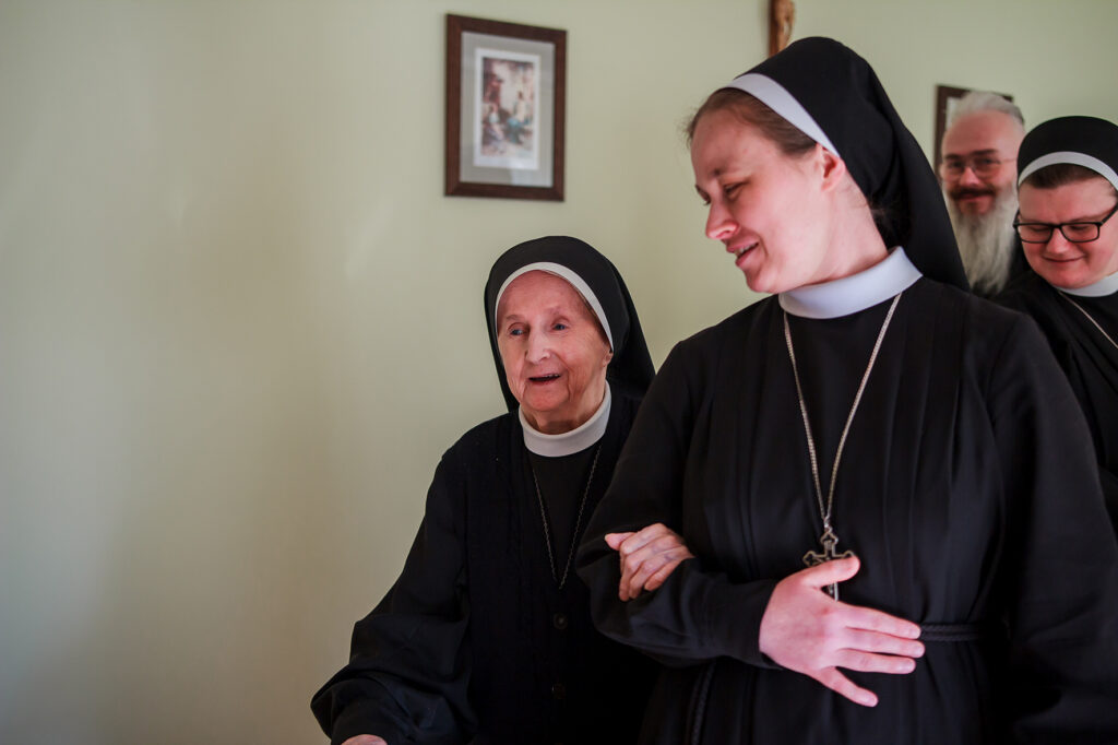 ZIMOWY ZJAZD SIÓSTR JUNIORYSTEK Juniorat ZIMOWY ZJAZD SIÓSTR JUNIORYSTEK Juniorat