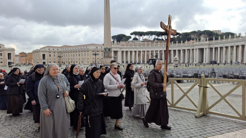 PIELGRZYMKA SIÓSTR DO BAZYLIK w rzymie Apostolstwo Sióstr