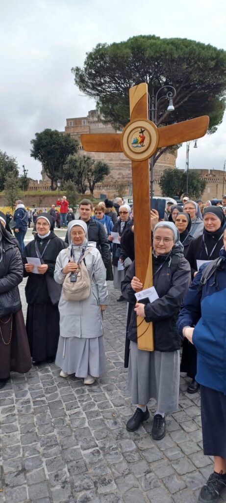 PIELGRZYMKA SIÓSTR DO BAZYLIK w rzymie Apostolstwo Sióstr