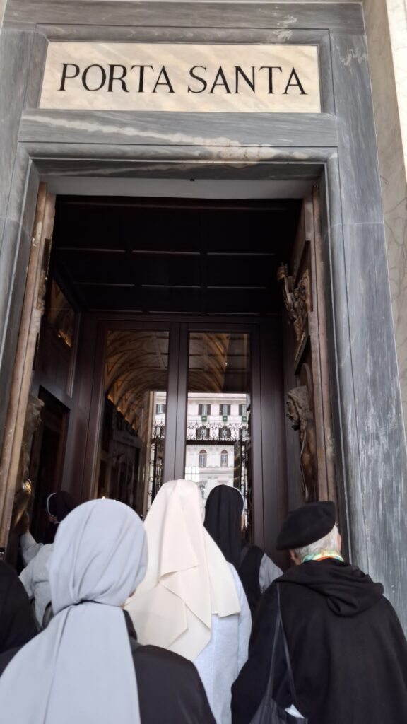 PIELGRZYMKA SIÓSTR DO BAZYLIK w rzymie Apostolstwo Sióstr