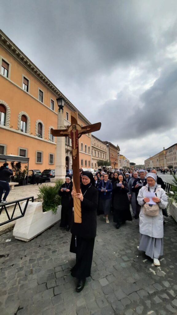 PIELGRZYMKA SIÓSTR DO BAZYLIK w rzymie Apostolstwo Sióstr
