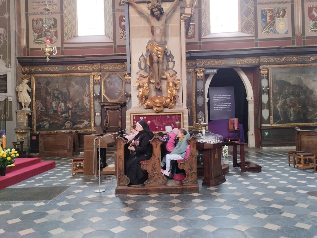 WYJAZD SCHOLI AVE DO SANDOMIERZA Apostolstwo Sióstr WYJAZD SCHOLI AVE DO SANDOMIERZA Apostolstwo Sióstr