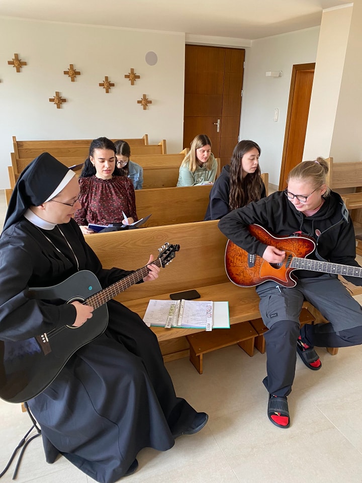 REKOLEKCJE W CZĘSTOCHOWIE Rekolekcje i dni skupienia REKOLEKCJE W CZĘSTOCHOWIE Rekolekcje i dni skupienia