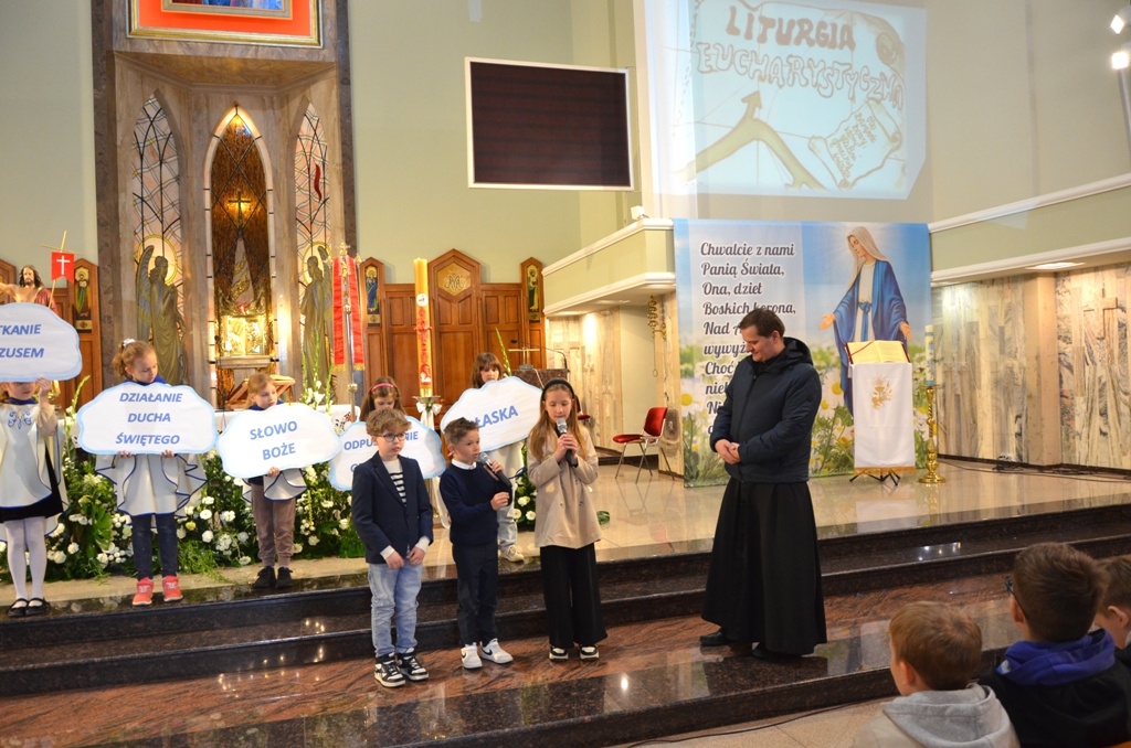 PRZEDSTAWIENIE "SKARBY MSZY ŚWIĘTEJ" Apostolstwo Sióstr