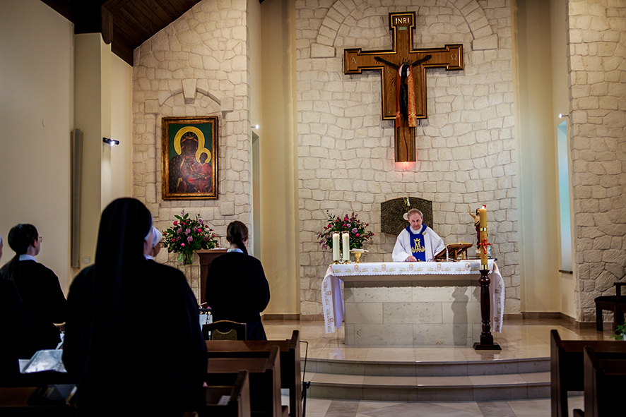 ODNOWIENIE ŚLUBÓW S. ELŻBIETY Z życia Zgromadzenia ODNOWIENIE ŚLUBÓW S. ELŻBIETY Z życia Zgromadzenia