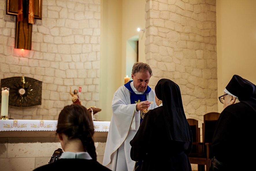 ODNOWIENIE ŚLUBÓW S. ELŻBIETY Z życia Zgromadzenia ODNOWIENIE ŚLUBÓW S. ELŻBIETY Z życia Zgromadzenia