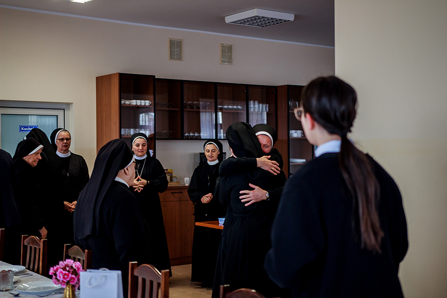 ODNOWIENIE ŚLUBÓW S. ELŻBIETY Z życia Zgromadzenia ODNOWIENIE ŚLUBÓW S. ELŻBIETY Z życia Zgromadzenia