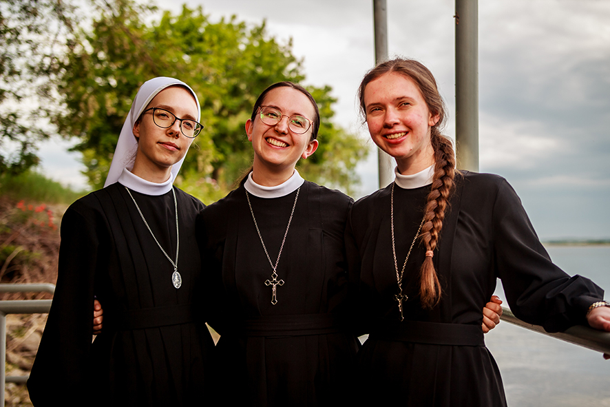 NIEDZIELA POWOŁANIOWA W KĘPNICY Apostolstwo Sióstr NIEDZIELA POWOŁANIOWA W KĘPNICY Apostolstwo Sióstr