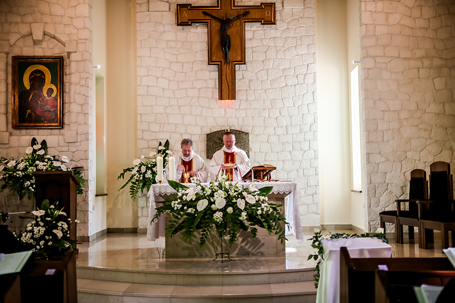 SIOSTRY JUNIORYSTKI ODNOWIŁY ŚLUBY Z życia Zgromadzenia SIOSTRY JUNIORYSTKI ODNOWIŁY ŚLUBY Z życia Zgromadzenia