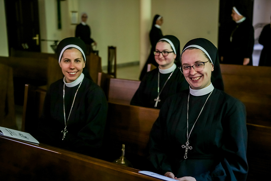 ŚLUBY ZAKONNE S. DOROTY Z życia Zgromadzenia ŚLUBY ZAKONNE S. DOROTY Z życia Zgromadzenia