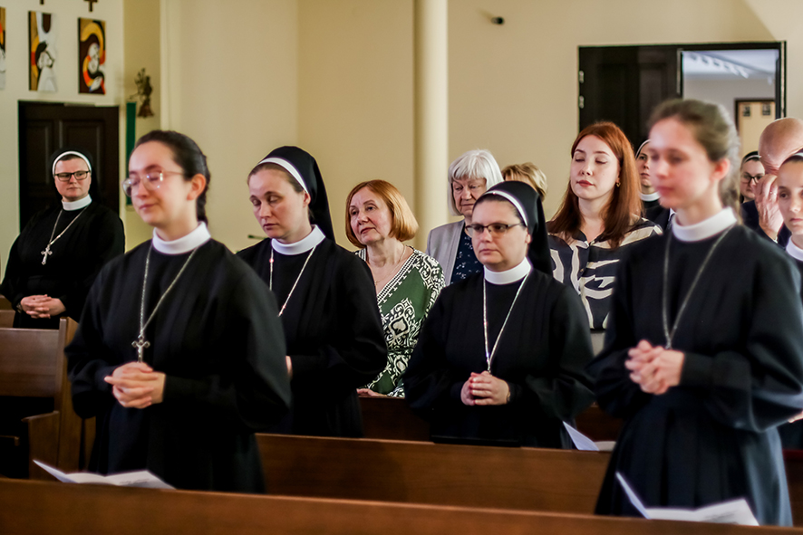 ŚLUBY ZAKONNE S. DOROTY Z życia Zgromadzenia ŚLUBY ZAKONNE S. DOROTY Z życia Zgromadzenia