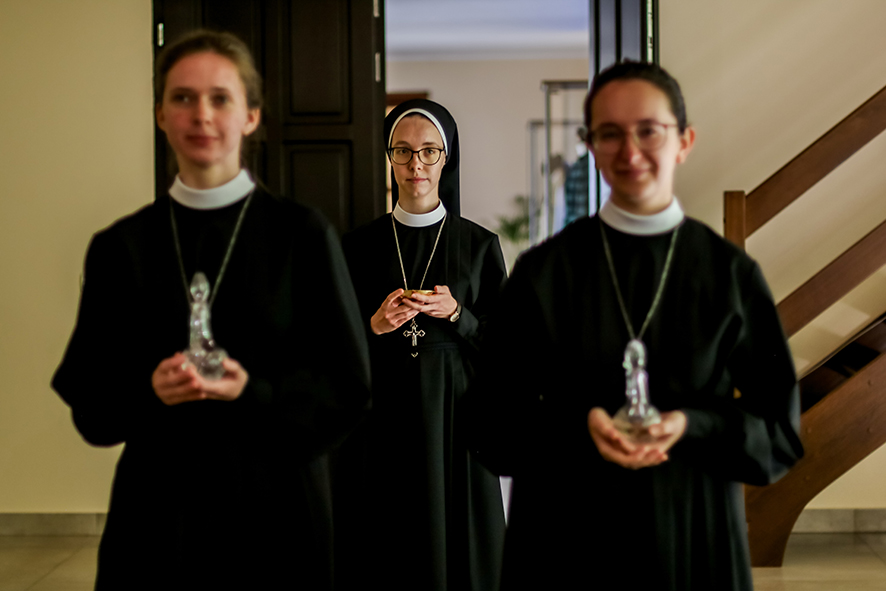 ŚLUBY ZAKONNE S. DOROTY Z życia Zgromadzenia ŚLUBY ZAKONNE S. DOROTY Z życia Zgromadzenia