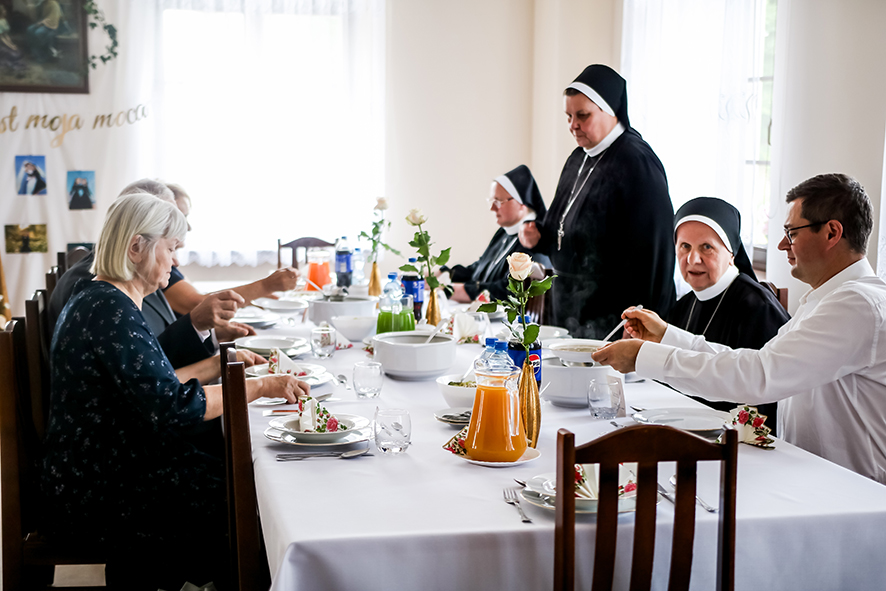 ŚLUBY ZAKONNE S. DOROTY Z życia Zgromadzenia ŚLUBY ZAKONNE S. DOROTY Z życia Zgromadzenia