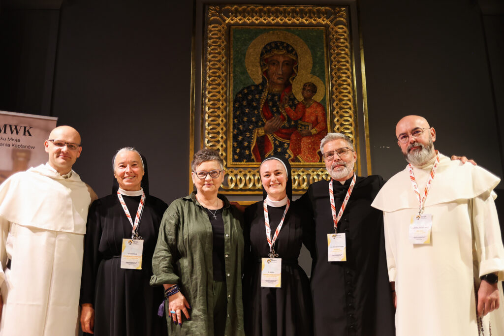 OGÓLNOPOLSKA PIELGRZYMKA OSÓB MODLĄCYCH SIĘ ZA KAPŁANÓW Betańska Misja Wspierania Kapłanów OGÓLNOPOLSKA PIELGRZYMKA OSÓB MODLĄCYCH SIĘ ZA KAPŁANÓW Betańska Misja Wspierania Kapłanów