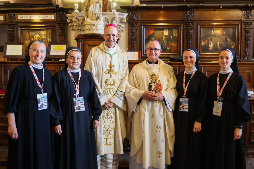 OGÓLNOPOLSKA PIELGRZYMKA OSÓB MODLĄCYCH SIĘ ZA KAPŁANÓW Betańska Misja Wspierania Kapłanów OGÓLNOPOLSKA PIELGRZYMKA OSÓB MODLĄCYCH SIĘ ZA KAPŁANÓW Betańska Misja Wspierania Kapłanów