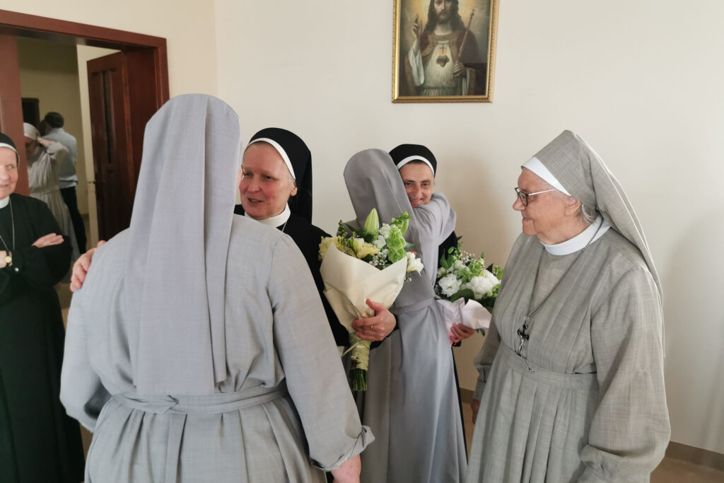 JUBILEUSZ 25LECIA ŚLUBÓW ZAKONNYCH Z życia Zgromadzenia