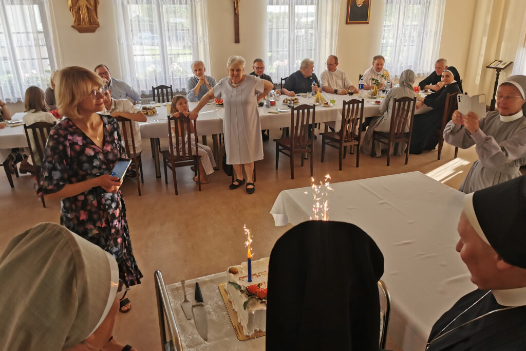 JUBILEUSZ 25LECIA ŚLUBÓW ZAKONNYCH Z życia Zgromadzenia