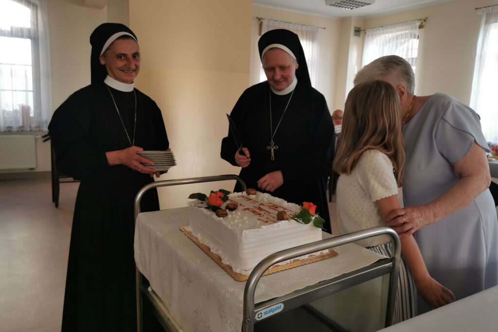 JUBILEUSZ 25LECIA ŚLUBÓW ZAKONNYCH Z życia Zgromadzenia