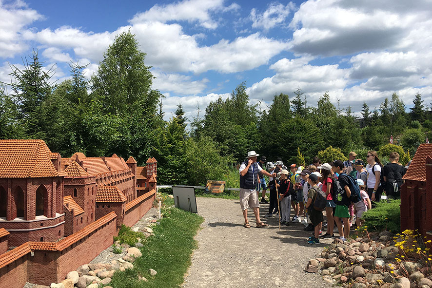 KOLONIE DLA DZIECI Apostolstwo Sióstr KOLONIE DLA DZIECI Apostolstwo Sióstr