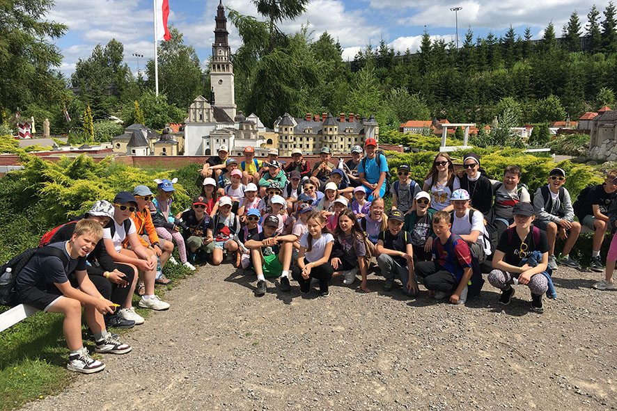 KOLONIE DLA DZIECI Apostolstwo Sióstr KOLONIE DLA DZIECI Apostolstwo Sióstr