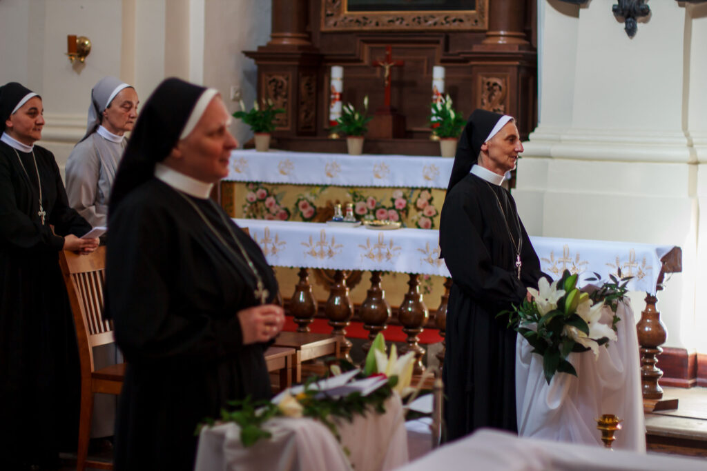 JUBILEUSZ 25LECIA ŚLUBÓW ZAKONNYCH Z życia Zgromadzenia