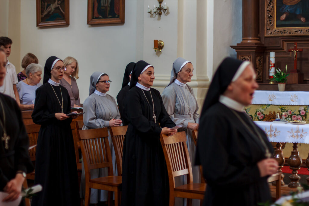 JUBILEUSZ 25LECIA ŚLUBÓW ZAKONNYCH Z życia Zgromadzenia