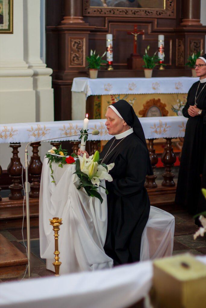JUBILEUSZ 25LECIA ŚLUBÓW ZAKONNYCH Z życia Zgromadzenia