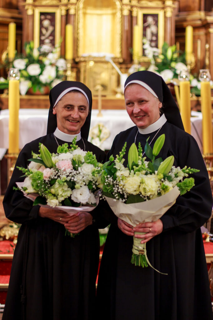 JUBILEUSZ 25LECIA ŚLUBÓW ZAKONNYCH Z życia Zgromadzenia