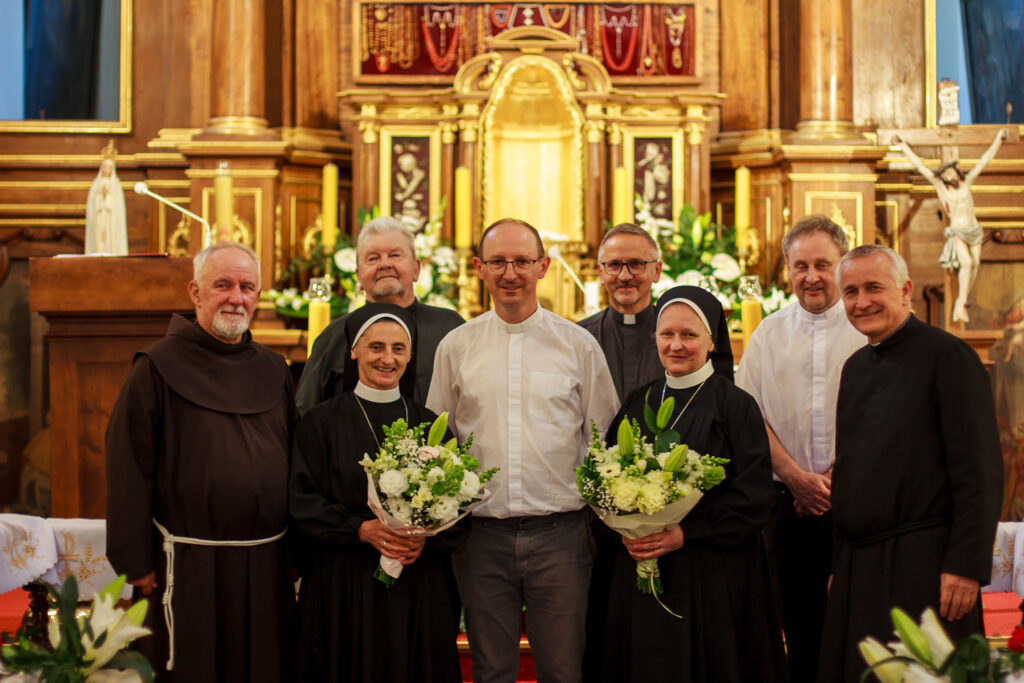 JUBILEUSZ 25LECIA ŚLUBÓW ZAKONNYCH Z życia Zgromadzenia