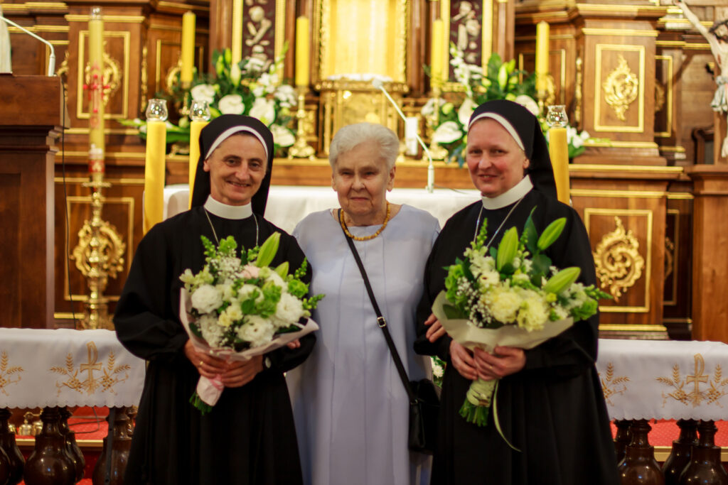 JUBILEUSZ 25LECIA ŚLUBÓW ZAKONNYCH Z życia Zgromadzenia