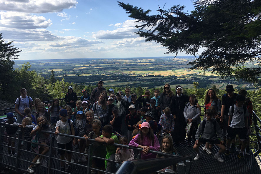KOLONIE DLA DZIECI Apostolstwo Sióstr KOLONIE DLA DZIECI Apostolstwo Sióstr
