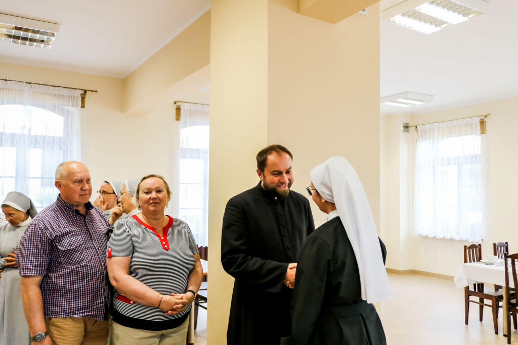 OBŁÓCZYNY S. JANY I S. HELENY Z życia Zgromadzenia OBŁÓCZYNY S. JANY I S. HELENY Z życia Zgromadzenia