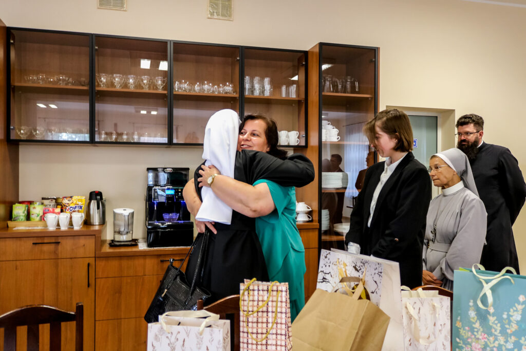 OBŁÓCZYNY S. JANY I S. HELENY Z życia Zgromadzenia OBŁÓCZYNY S. JANY I S. HELENY Z życia Zgromadzenia