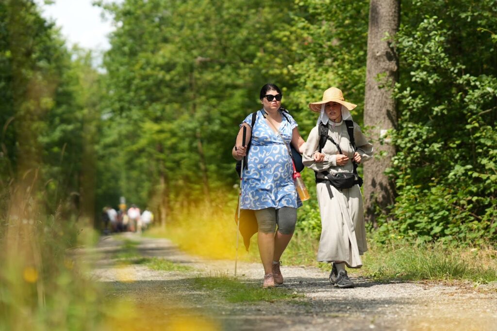 PIELGRZYMKA NA JASNĄ GÓRĘ Apostolstwo Sióstr
