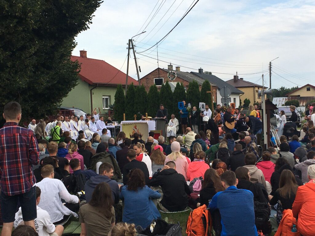 PIELGRZYMKA NA JASNĄ GÓRĘ Apostolstwo Sióstr