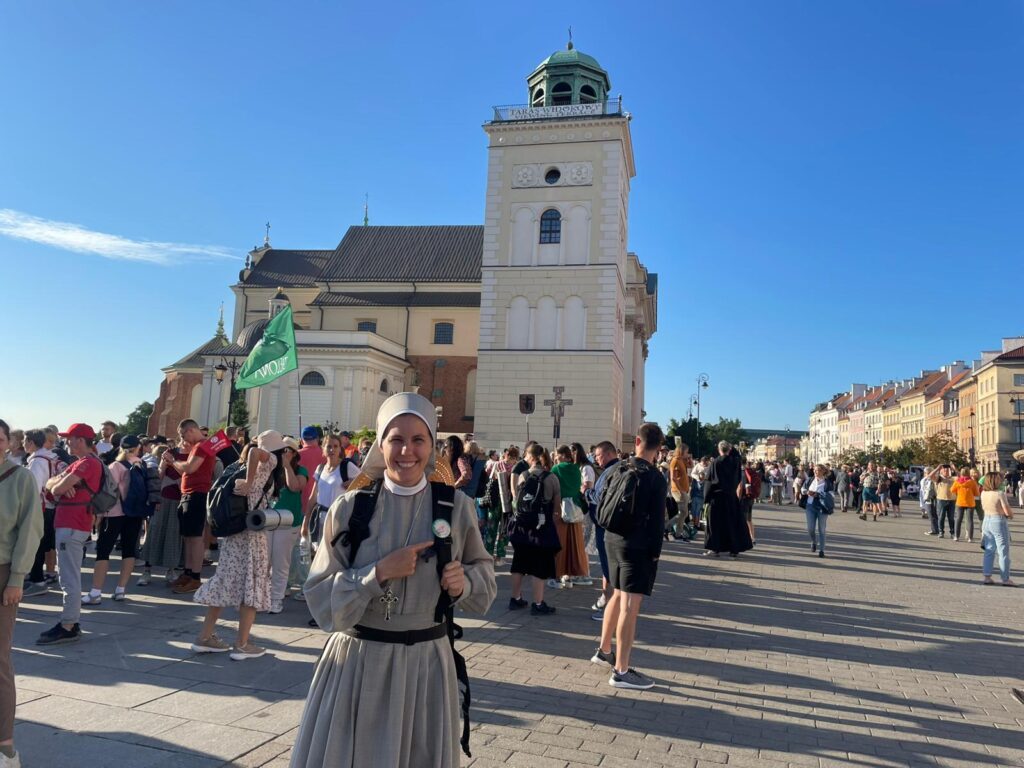 PIELGRZYMKA NA JASNĄ GÓRĘ Apostolstwo Sióstr