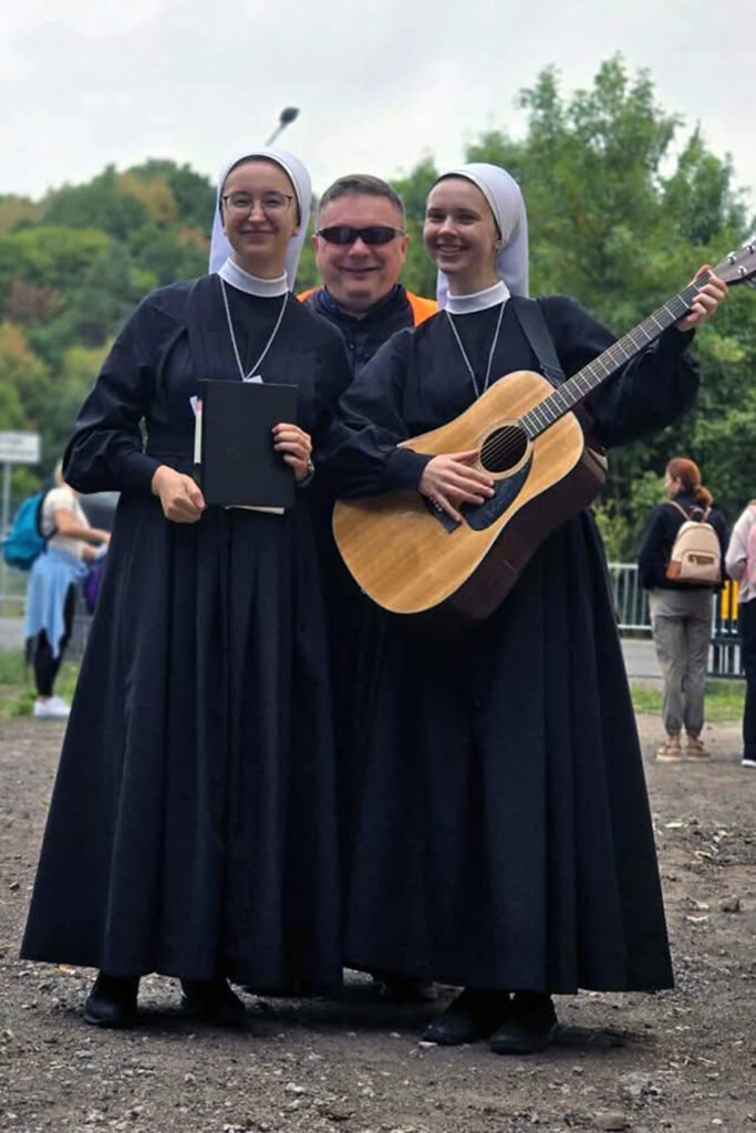 PIELGRZYMOWANIE DO PANI KĘBELSKIEJ Apostolstwo Sióstr