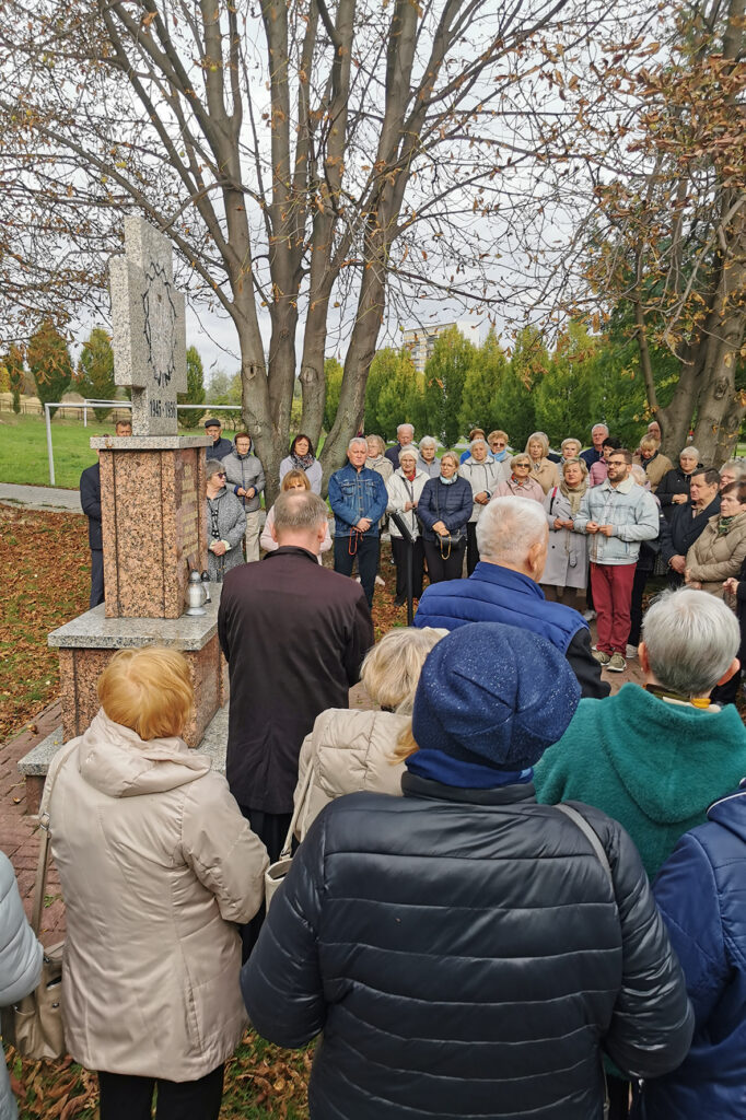 KORONKA NA ULICACH MIAST Apostolstwo Sióstr KORONKA NA ULICACH MIAST Apostolstwo Sióstr