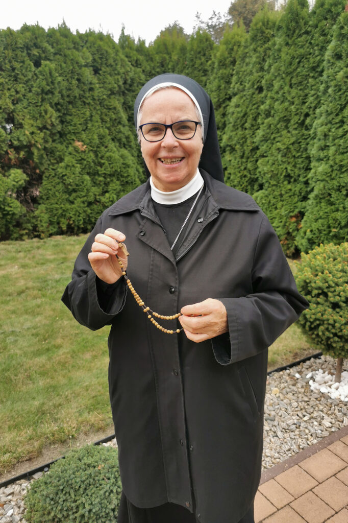 KORONKA NA ULICACH MIAST Apostolstwo Sióstr KORONKA NA ULICACH MIAST Apostolstwo Sióstr