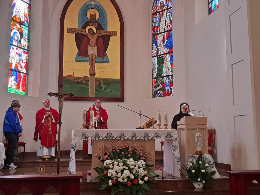 40-LECIE POBYTU SIÓSTR W GUBINIE Z życia Zgromadzenia