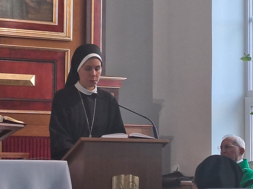 REKOLEKCJE DLA SIÓSTR KATECHETEK Apostolstwo Sióstr REKOLEKCJE DLA SIÓSTR KATECHETEK Apostolstwo Sióstr