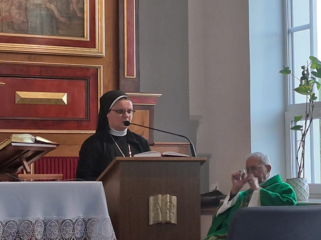 REKOLEKCJE DLA SIÓSTR KATECHETEK Apostolstwo Sióstr REKOLEKCJE DLA SIÓSTR KATECHETEK Apostolstwo Sióstr