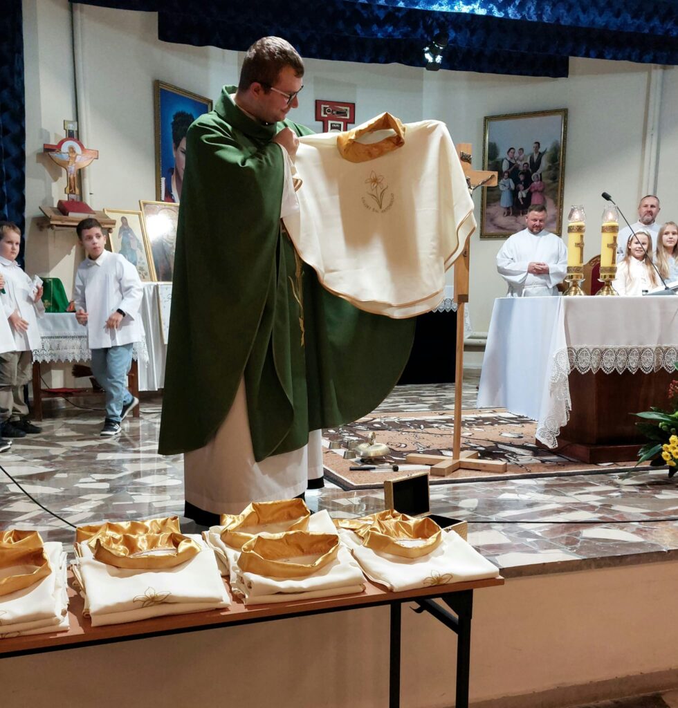 RADOŚĆ W SCHOLI DZIECIĘCEJ Apostolstwo Sióstr RADOŚĆ W SCHOLI DZIECIĘCEJ Apostolstwo Sióstr