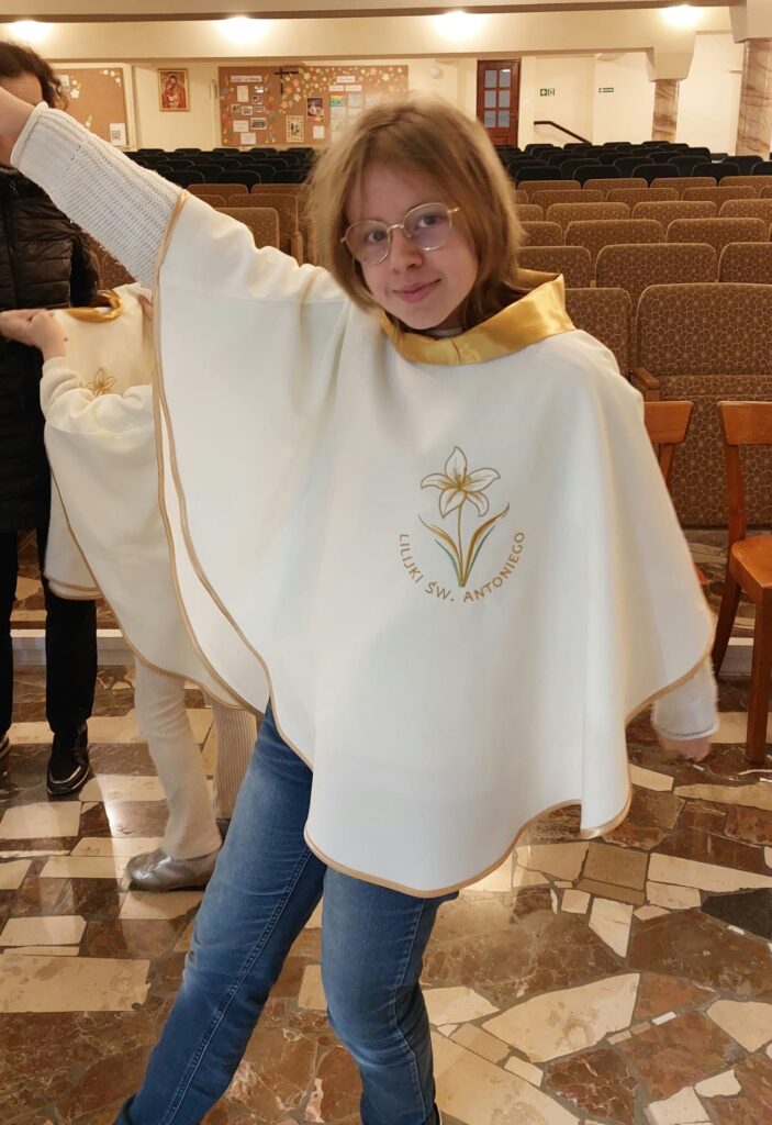 RADOŚĆ W SCHOLI DZIECIĘCEJ Apostolstwo Sióstr RADOŚĆ W SCHOLI DZIECIĘCEJ Apostolstwo Sióstr