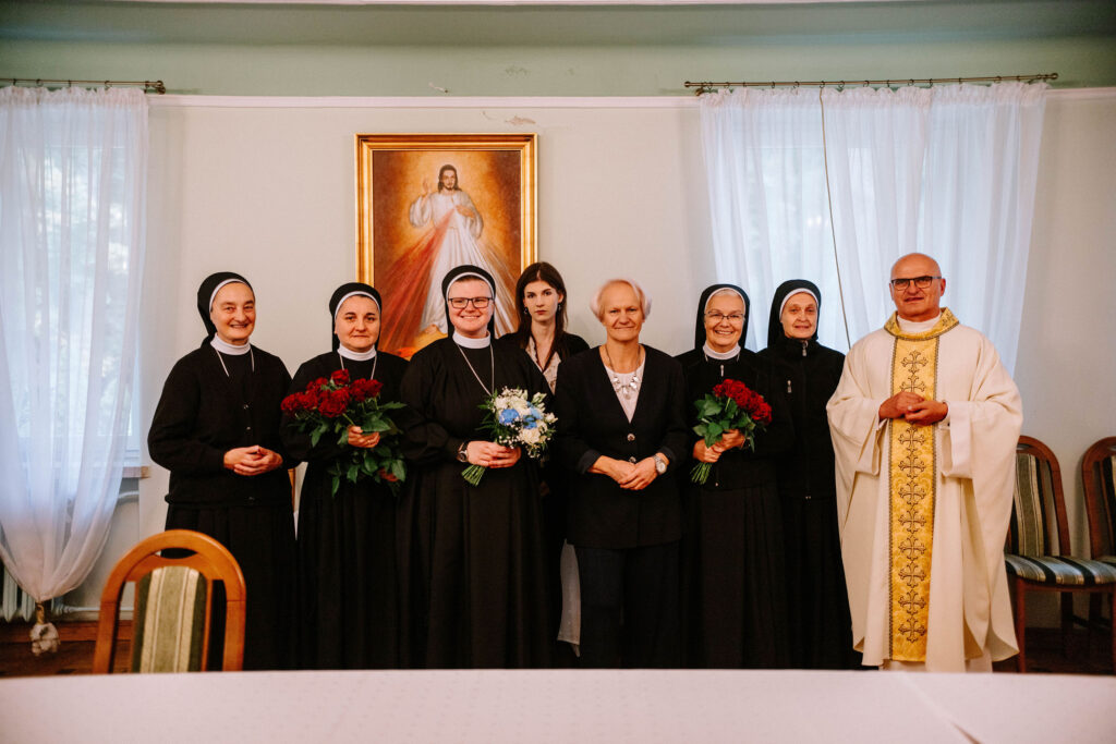 ŚLUBY WIECZYSTE S. ZUZANNY Z życia Zgromadzenia ŚLUBY WIECZYSTE S. ZUZANNY Z życia Zgromadzenia